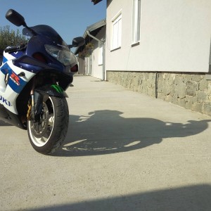 Suzuki 1000 kubika