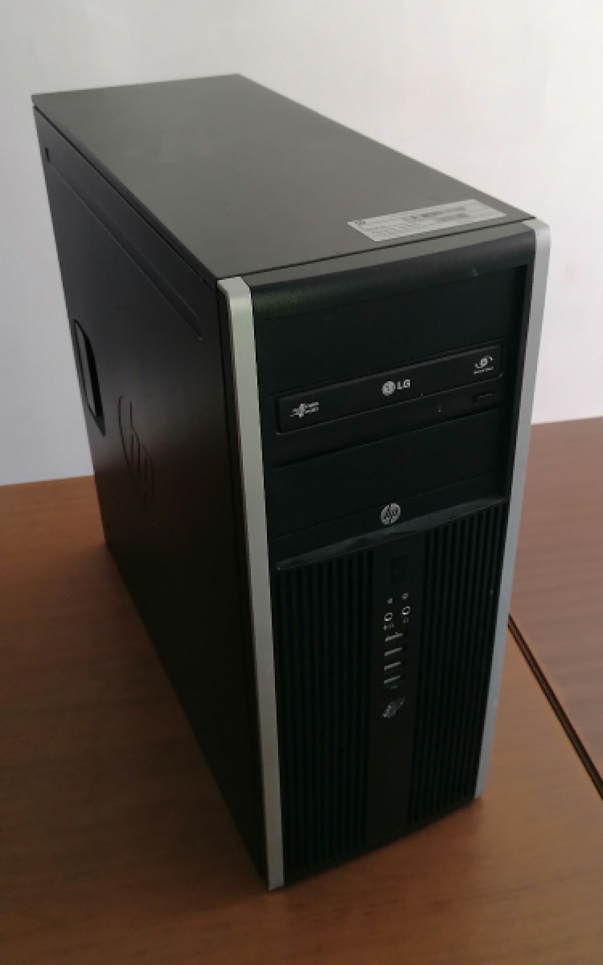 HP Elite 8300 MT G1620/4Gb/120Gb SSD/320Gb HDD/DVDR (17)