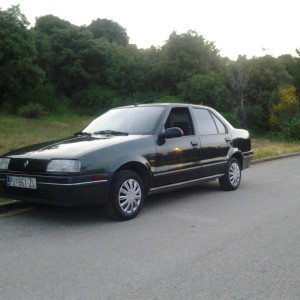 Novi oldtimer Renault 19 gts chamade,1,4