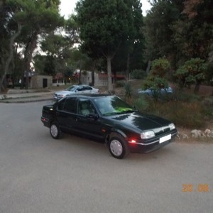 Novi oldtimer Renault 19 gts chamade,1,4