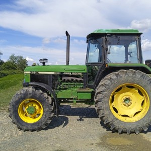 John Deere 3350
