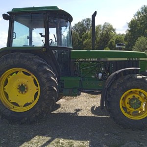 John Deere 3350