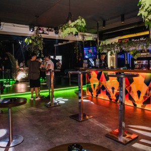 CDP Cafe i Noćni Bar - Prostor za proslave / ugostitljski objekt