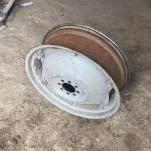 felga za imt 533 539 542 549 uredna i ispravna