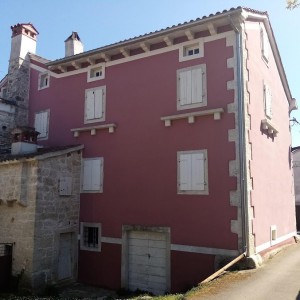 Vila u Tinjanu, Istra