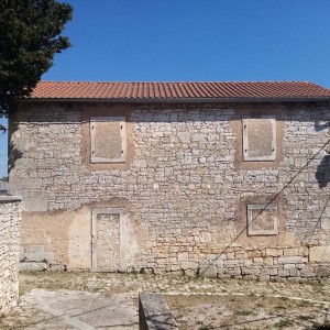 Vila u Tinjanu, Istra