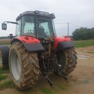 Massey Ferguson 5465