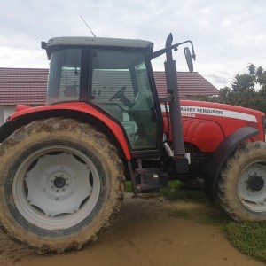 Massey Ferguson 5465