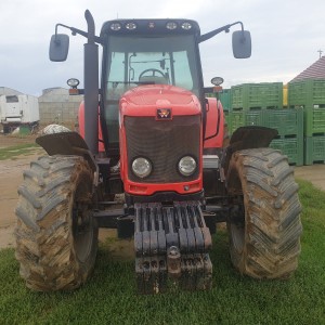 Massey Ferguson 5465