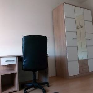 Soba uz Kampus u Osijeku - iznajmljuje se