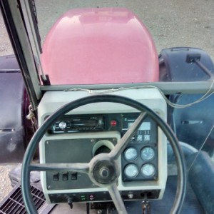 Traktor MF 9240