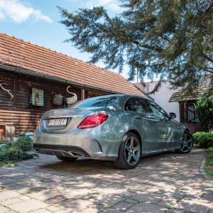 Mercedes C klasa 220 CDI AMG