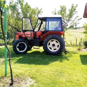 Traktor Zetor 6045