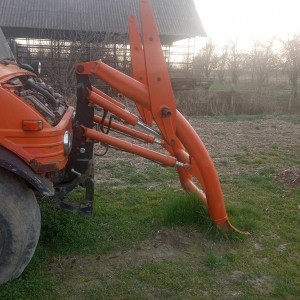 Utovarivač za unimog