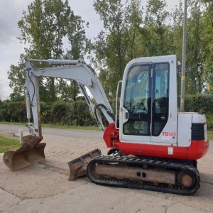 Mini bager Takeuchi TB145