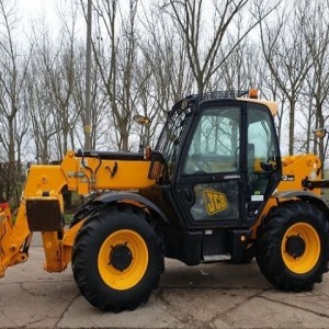 Teleskopski utovarivac JCB 533-105