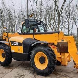Teleskopski utovarivac JCB 533-105