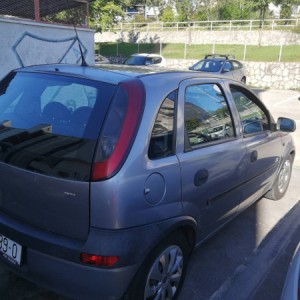 Prodajem opel corsu