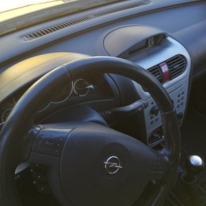 Prodajem opel corsu