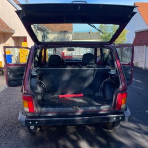 Lada Niva 1700 ; Plin/Benzin