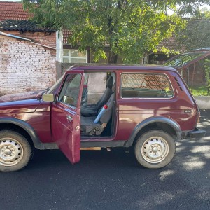 Lada Niva 1700 ; Plin/Benzin