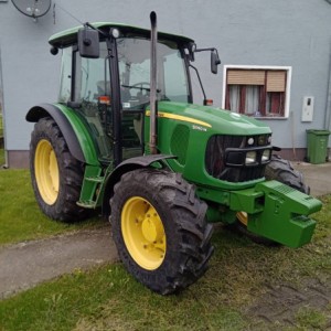 John Deere 5090M traktor