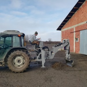 Prodaje se rovo kopač Jansen 225