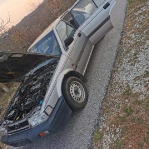 Honda acord 2.0 sx stanje tvornicko