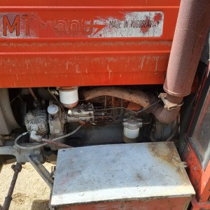 Tkaktor IMT 560