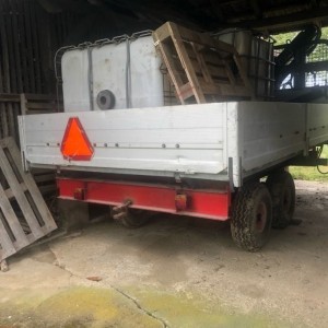 Jednoosovinka s HIAB 445 RV kranom, kruta