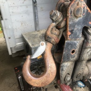 Jednoosovinka s HIAB 445 RV kranom, kruta
