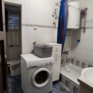 STAN U LUČKOM43m2 POTPUNO NAMJEŠTEN S GARAŽOM