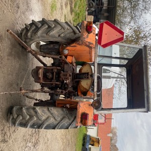 Štore traktor