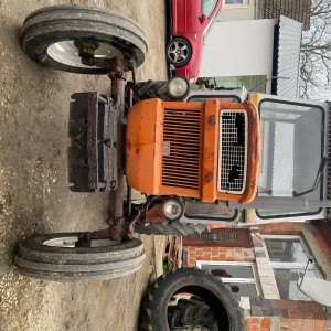 Štore traktor