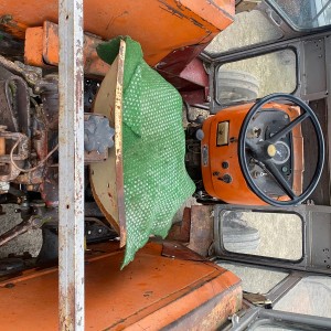Štore traktor