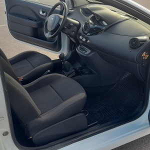 Prodajem Renault Twingo 1.2