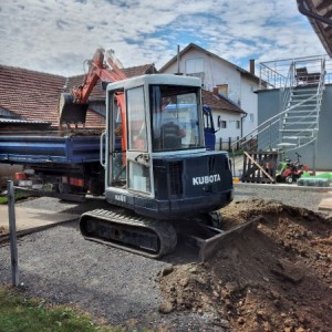 Mini bager Kubota kx 61+Mercedes 814 kiper kran
