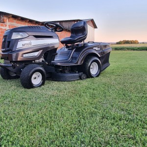 Traktor kosilica Mtd