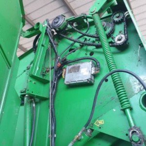 Rolo balirka John Deere 590