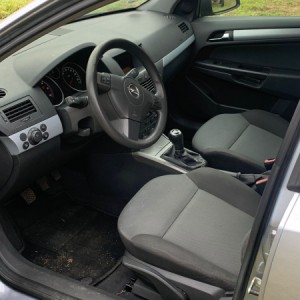 Opel Astra H NEISPRAVNO
