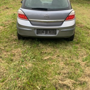 Opel Astra H NEISPRAVNO