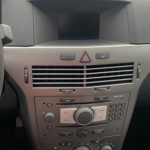 Opel Astra H NEISPRAVNO