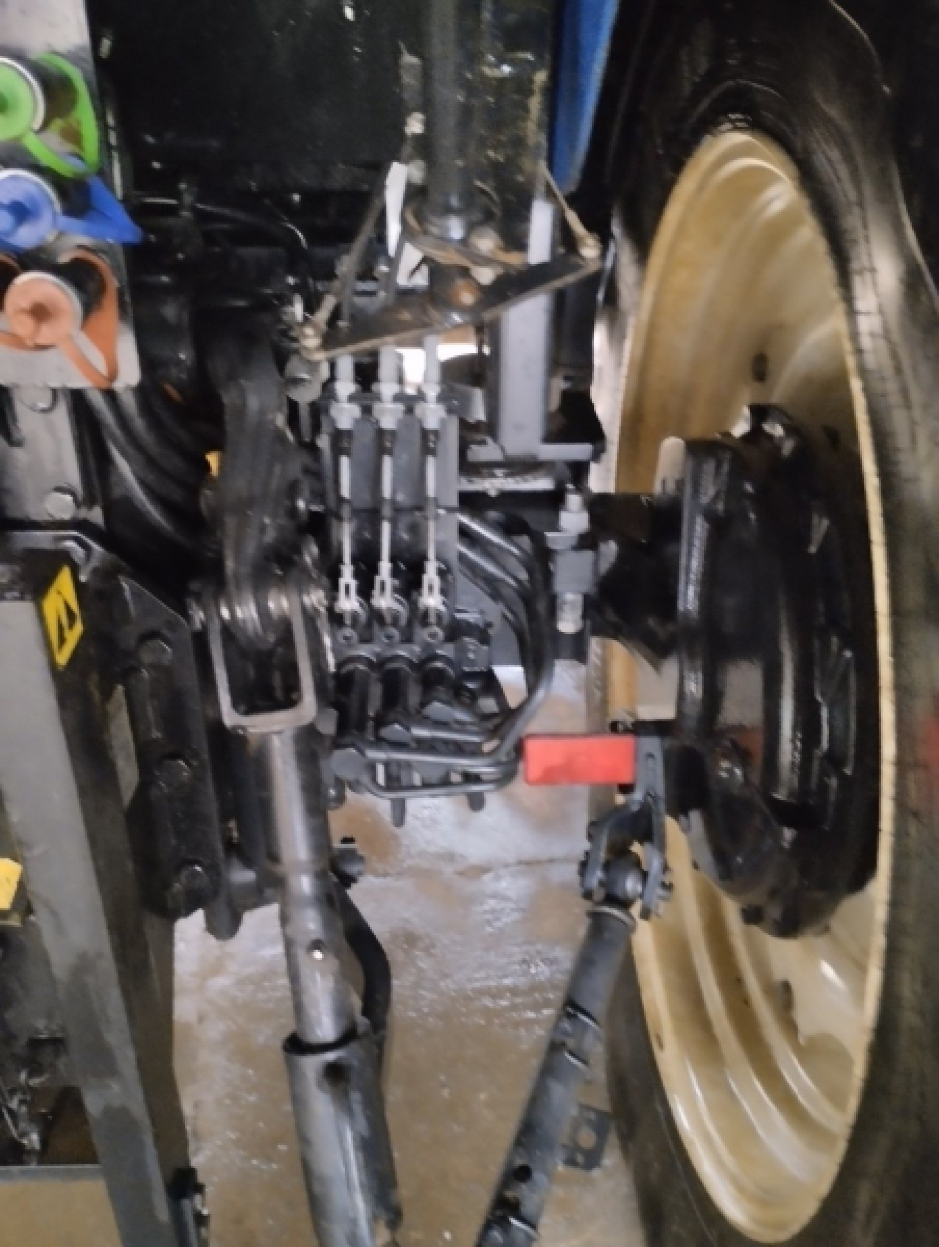 New Holland TD5.115