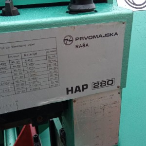 Tračna pila za serijsko rezanje željeza