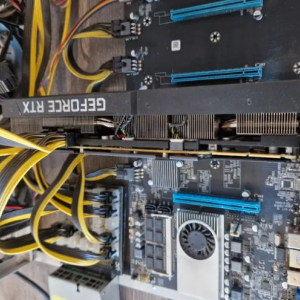 Oprema s 3 NVIDIA RTX 3090 grafičke kartice