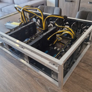 Oprema s 3 NVIDIA RTX 3090 grafičke kartice