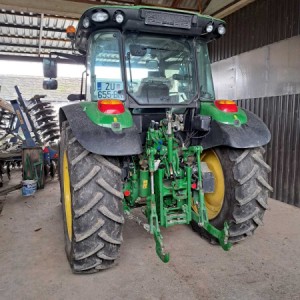 Prodajem TRAKTOR JOHN DEERE 5100R, 2017 GODISTE