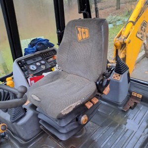 Kombinirka JCB 4x4