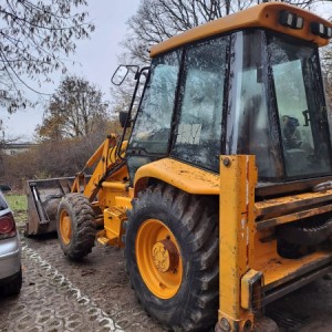 Kombinirka JCB 4x4