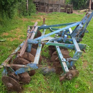 Tanjuraća,drljača prikolica kikinda za prodaju info na 0916038810